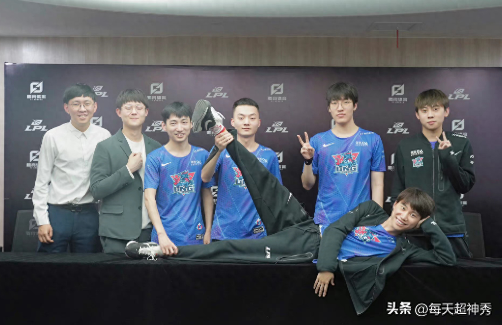 2023LPL转会最新消息分享（冬季转会期什么时候开始）